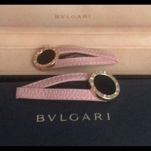 1 single Large hair clip Bulgari + free gift (pale pink or Burgundy red)